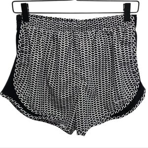 NIKE DRI-FIT TEMPO LINED SHORTS. BLACK/WHITE. SIZE: MEDIUM